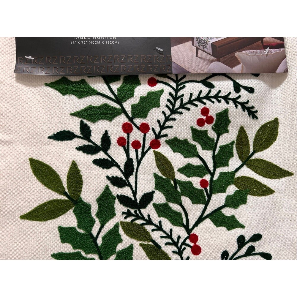Rachel Zoe Gorgeous Embroidered Holly Table Runner NWT